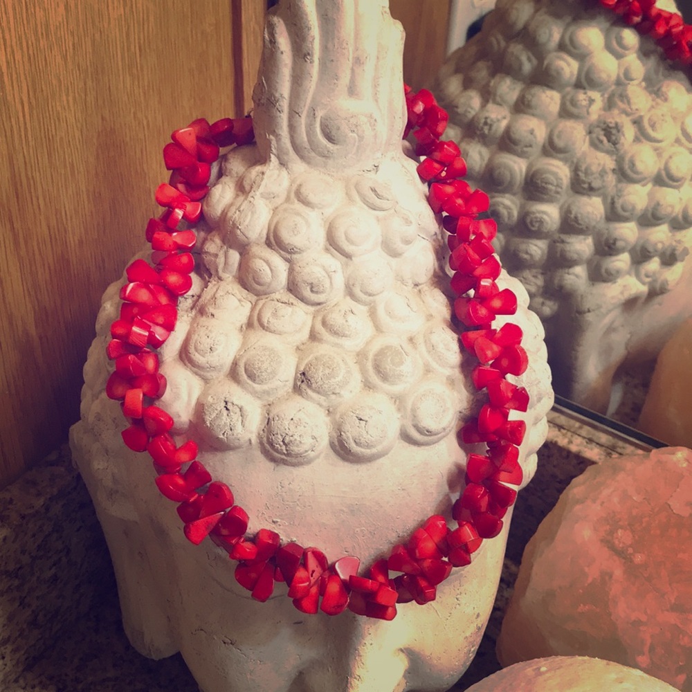 Beautiful authentic coral necklace from Maui.
